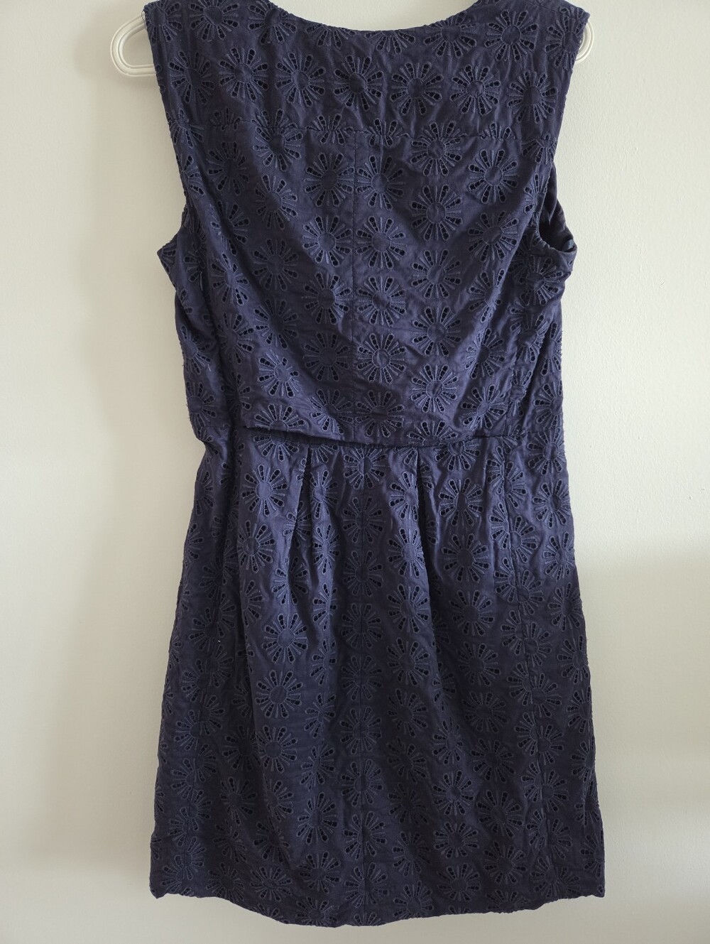 Diane Von Furstenberg cotton eyelet dress Sz 8 - Picture 6 of 14
